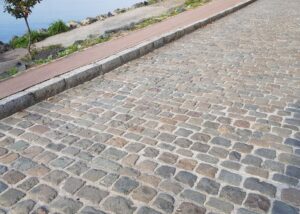 Pavés de Lyon en granit foncé