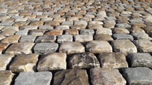 Matériaux Anciens_paves_entiers_granit_Fontainebleau