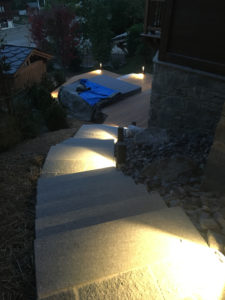 Escalier paysager en pierre des Alpes