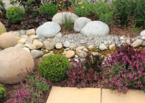 Jardin décoratif avec des galets