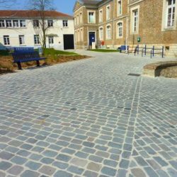 Place de l‘église - Clamart (92), Pavés de Versailles sciés