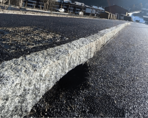 Bordure granit éclaté gris